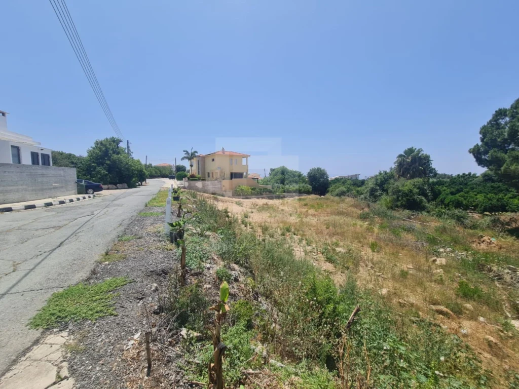 1,340m² Plot for Sale in Paphos – Emba