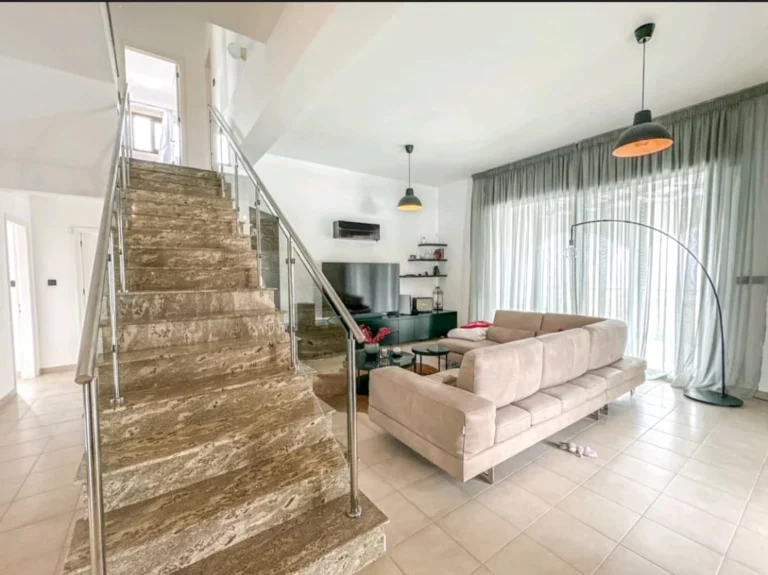 6+ Bedroom House for Sale in Pegeia, Paphos District