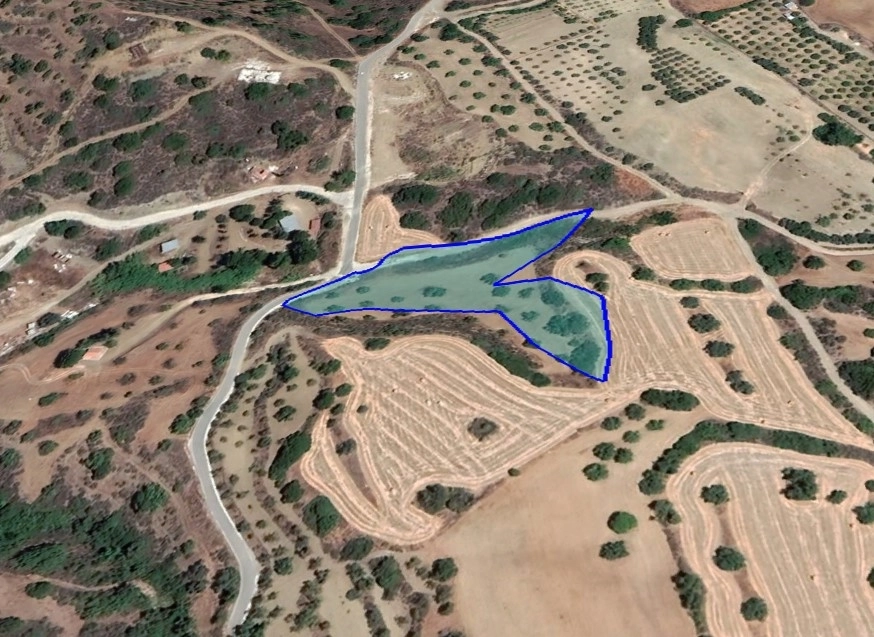 5,352m² Plot for Sale in Meladeia, Paphos District