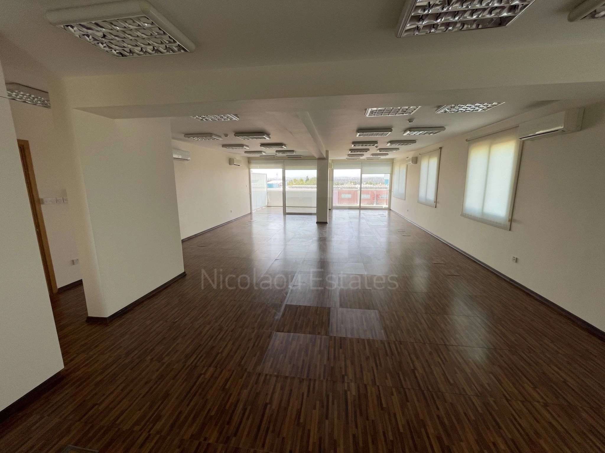 104m² Office for Rent in Aglantzia, Nicosia District