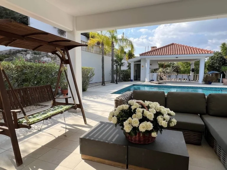 4 Bedroom House for Sale in Pyrgos Lemesou, Limassol District