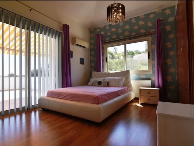 4 Bedroom House for Sale in Pyrgos Lemesou, Limassol District
