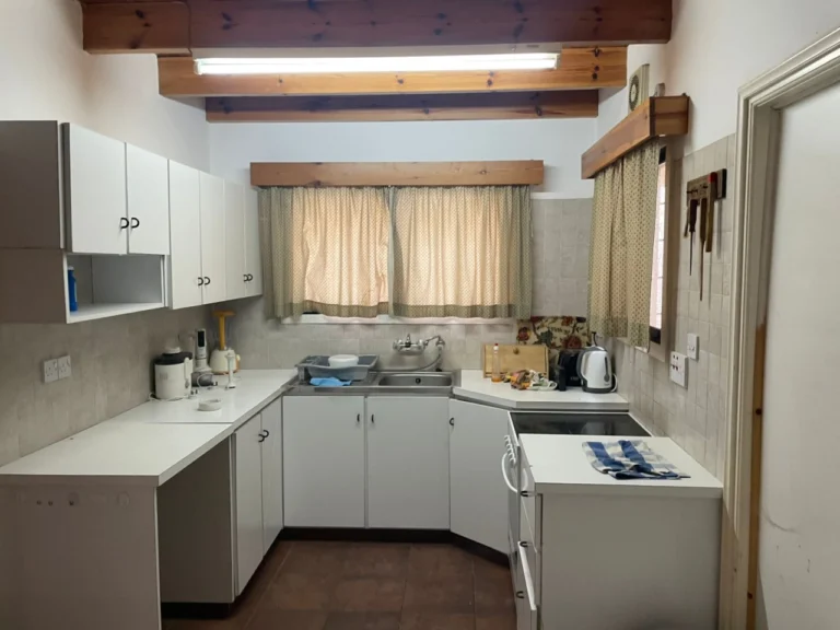 5 Bedroom House for Sale in Limassol District