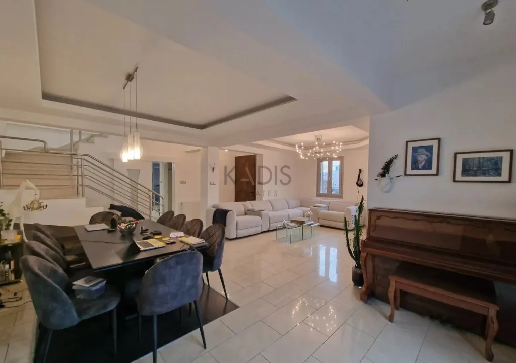 5 Bedroom House for Sale in Latsia, Nicosia District