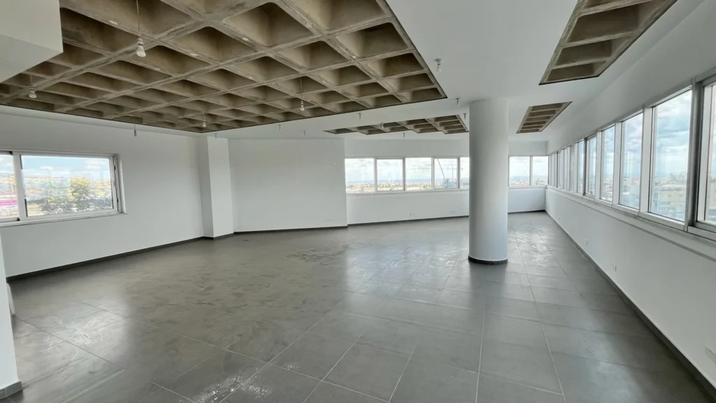 135m² Office for Rent in Vasiliko, Paphos District