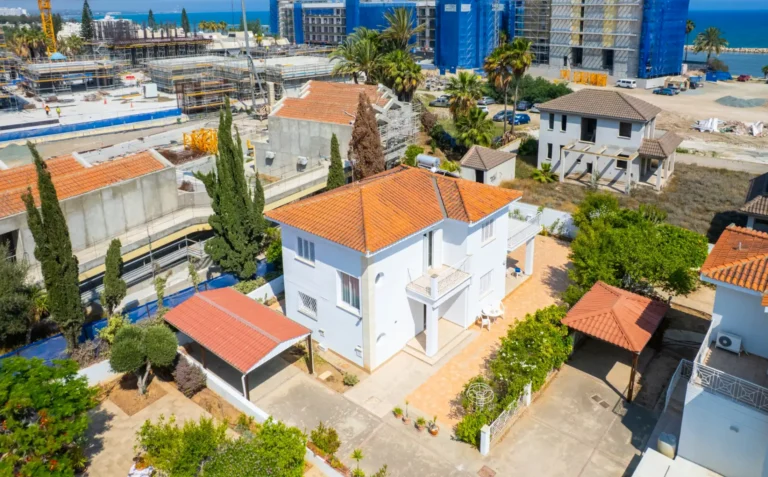 3 Bedroom House for Sale in Oroklini, Larnaca District