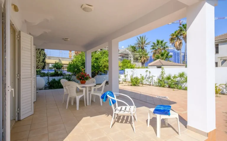 3 Bedroom House for Sale in Oroklini, Larnaca District