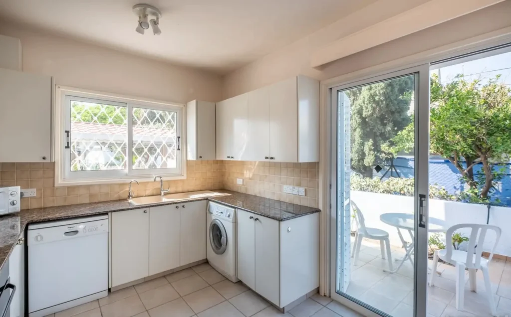 3 Bedroom House for Sale in Oroklini, Larnaca District
