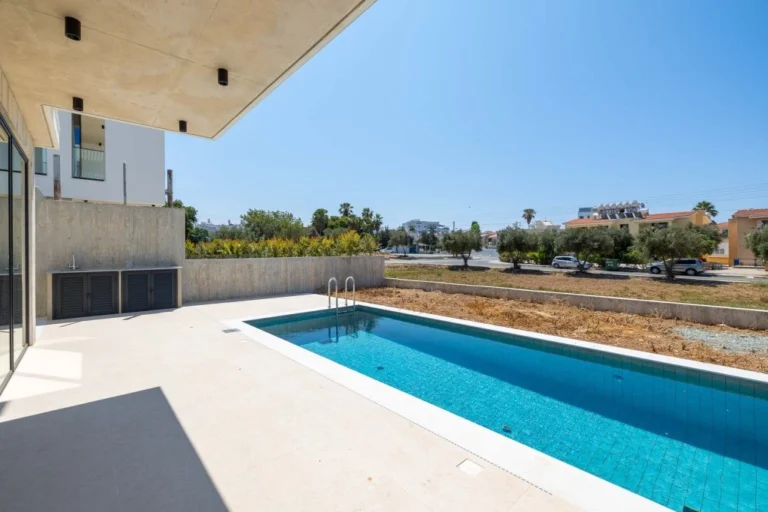 2 Bedroom House for Sale in Paphos – Agios Theodoros