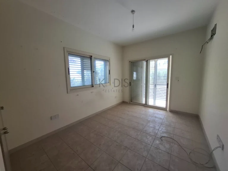 3 Bedroom House for Sale in Pyrgos Lemesou, Limassol District