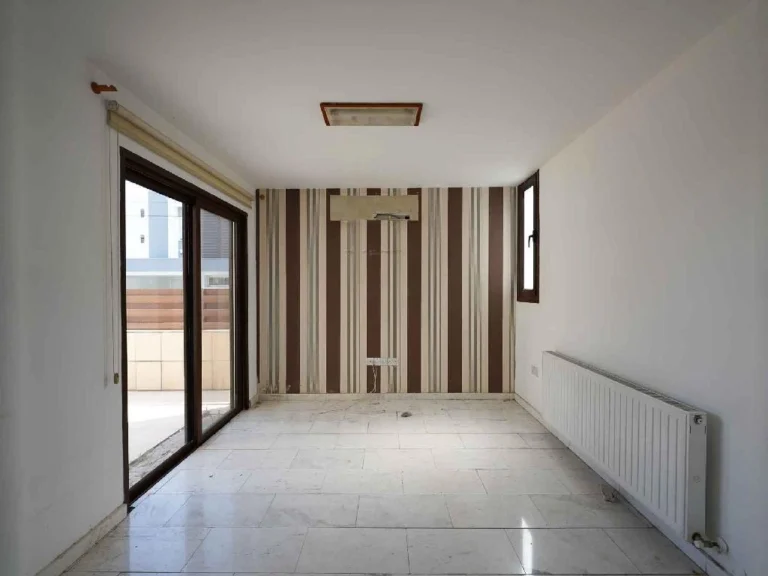 3 Bedroom House for Sale in Strovolos, Nicosia District