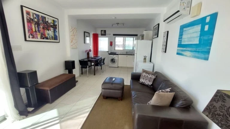 1 Bedroom Apartment for Sale in Paphos – Universal