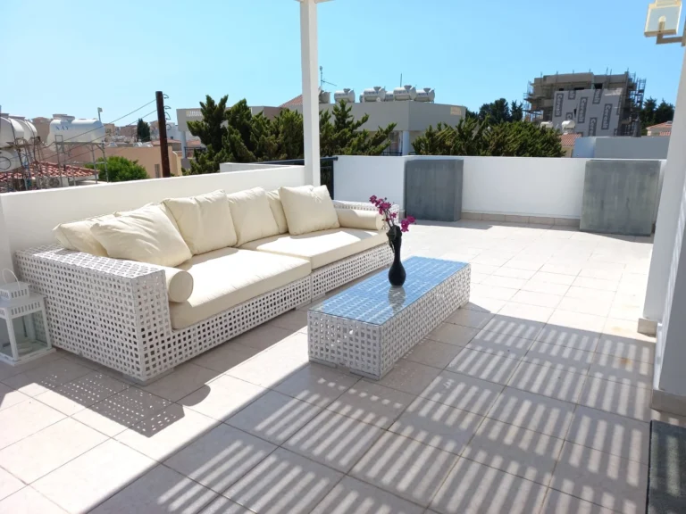 2 Bedroom Apartment for Sale in Paphos – Universal