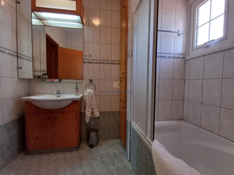 3 Bedroom House for Sale in Pervolia Larnacas