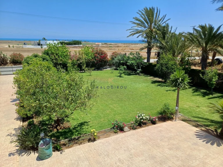 3 Bedroom House for Sale in Pervolia Larnacas
