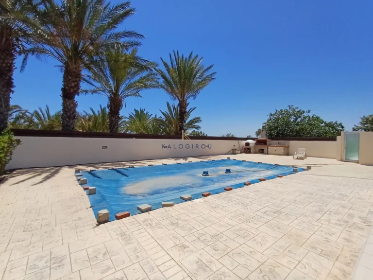 3 Bedroom House for Sale in Pervolia Larnacas
