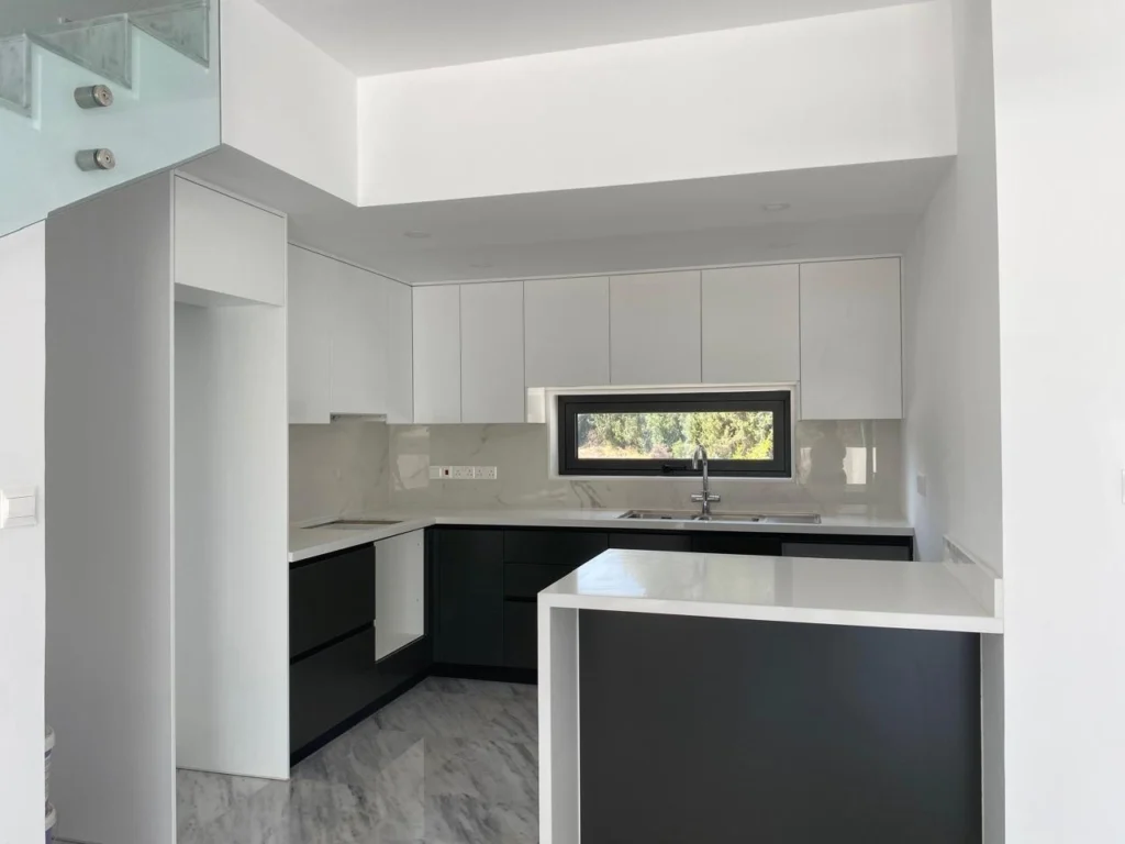 3 Bedroom House for Sale in Chlorakas, Paphos District