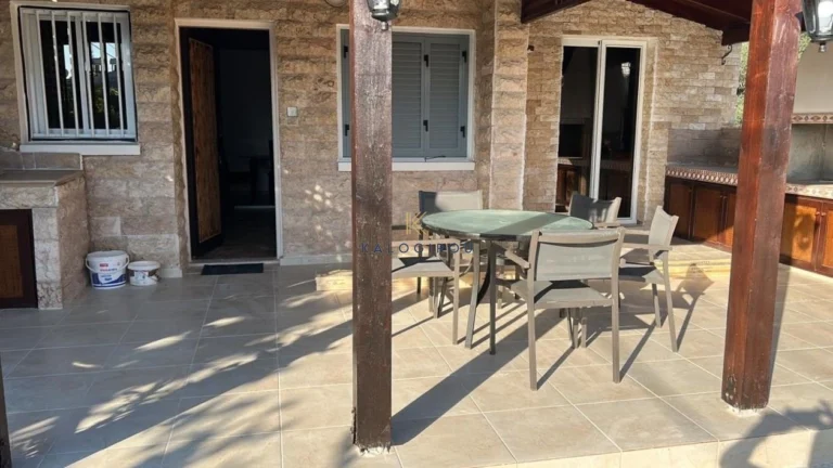Cheap Houses and Villas for Sale Larnaca up to 200000 euro