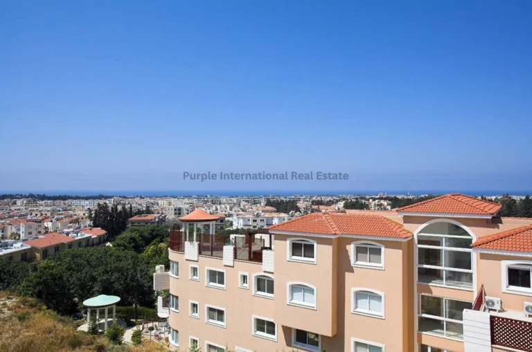 3 Bedroom Apartment for Sale in Paphos – Universal