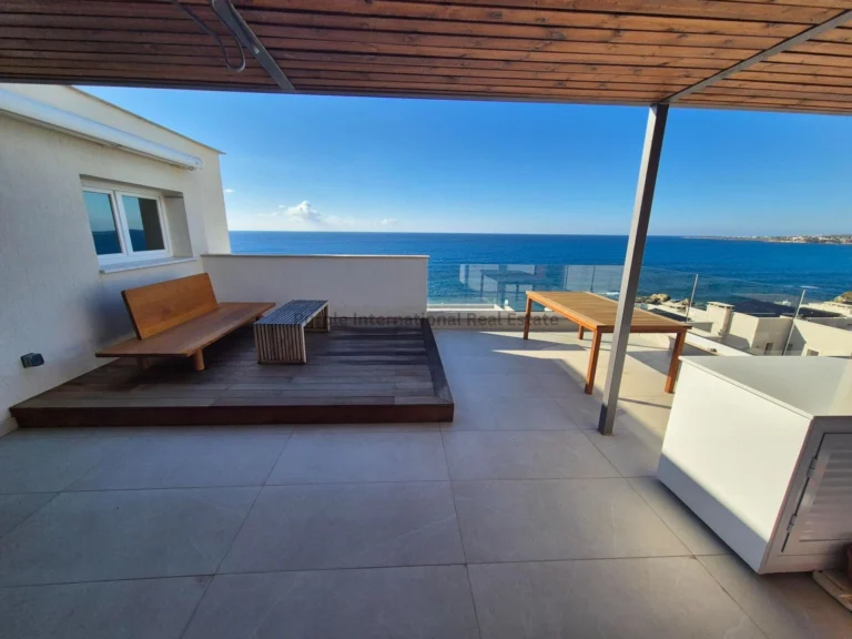 3 Bedroom Apartment for Sale in Kissonerga, Paphos District