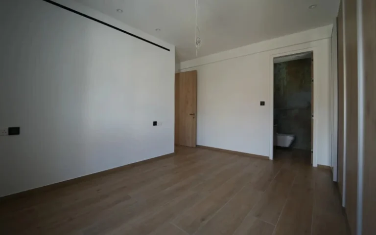 6+ Bedroom House for Sale in Limassol District