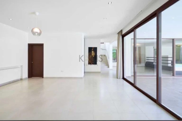 355m² House for Sale in Nicosia District