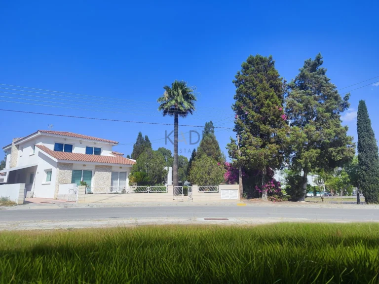 Cheap Houses and Villas for Sale Nicosia up to 800000 euro