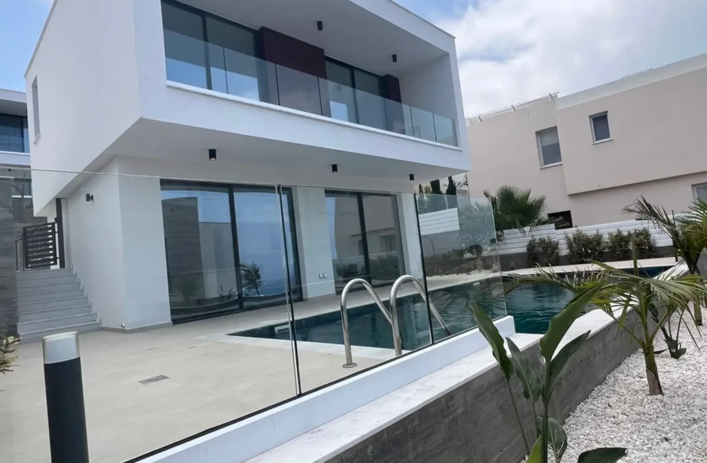 3 Bedroom House for Sale in Chlorakas, Paphos District