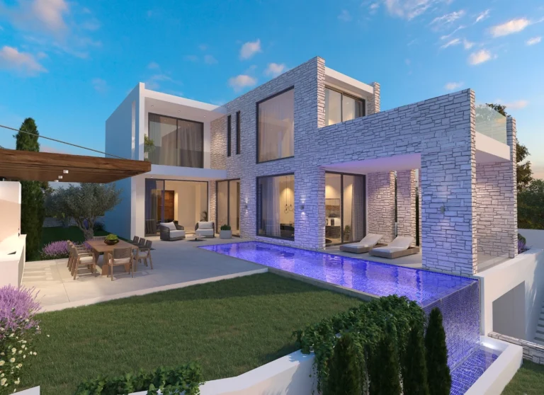 3 Bedroom House for Sale in Tombs Of the Kings, Paphos District