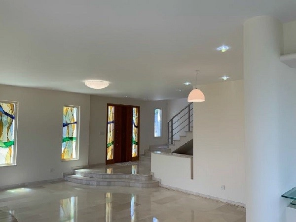 5 Bedroom House for Sale in Agios Tychonas, Limassol District