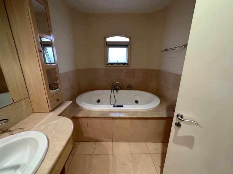 5 Bedroom House for Sale in Agios Tychonas, Limassol District