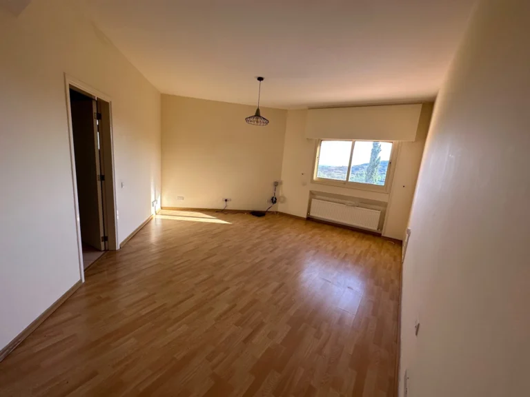 5 Bedroom House for Sale in Agios Tychonas, Limassol District