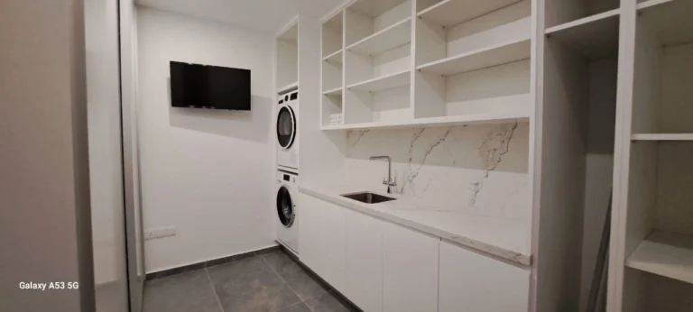 6+ Bedroom House for Sale in Armou, Paphos District