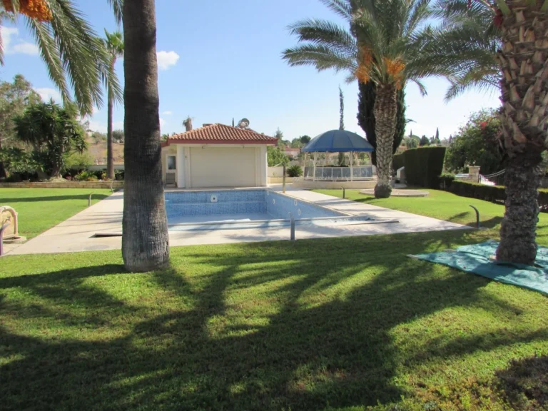 4 Bedroom House for Sale in Pyrgos Lemesou, Limassol District