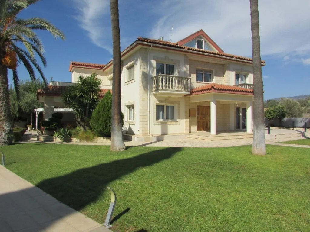 4 Bedroom House for Sale in Pyrgos Lemesou, Limassol District
