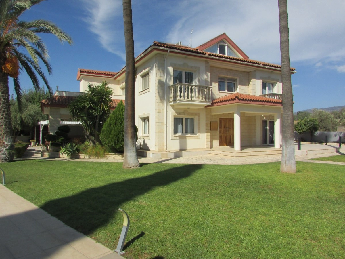 4 Bedroom House for Sale in Pyrgos Lemesou, Limassol District