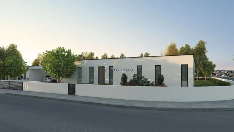 4 Bedroom House for Sale in Pervolia Larnacas