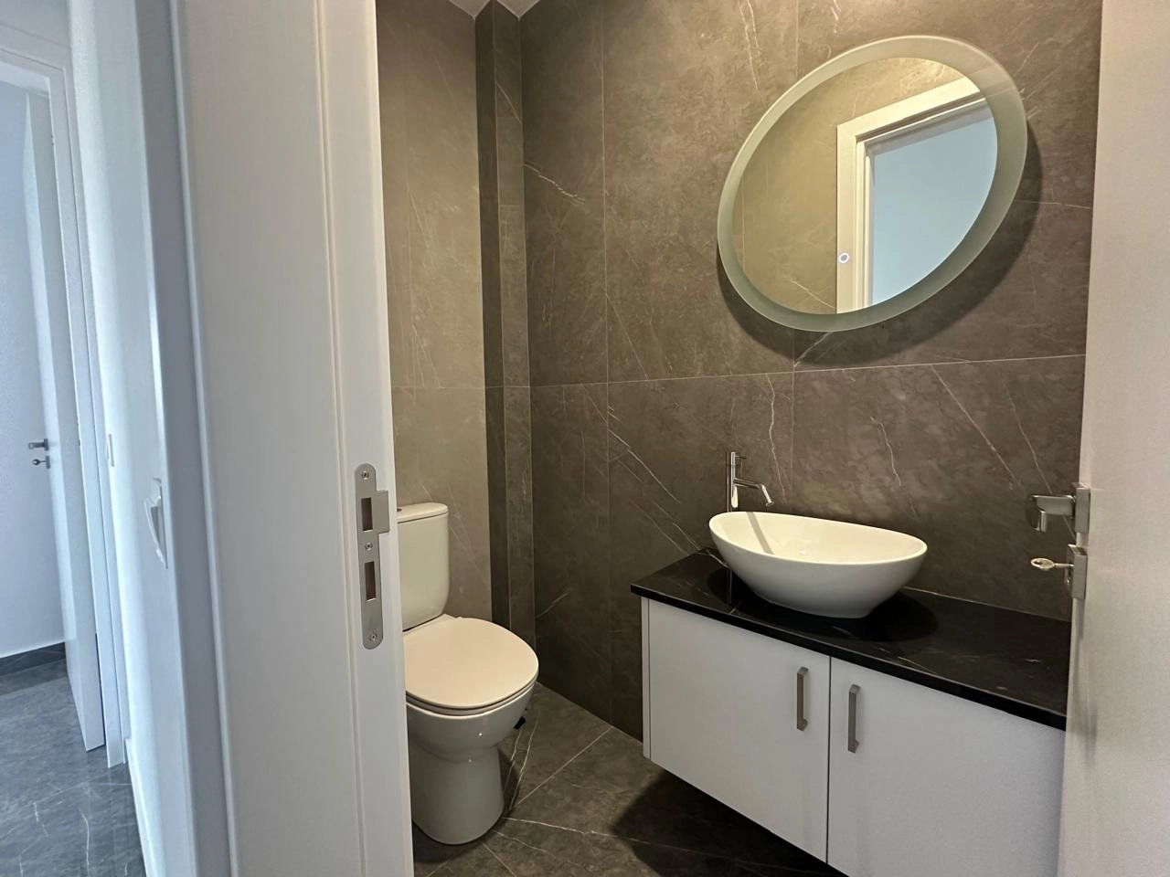 3 Bedroom Apartment for Rent in Kato Polemidia, Limassol District