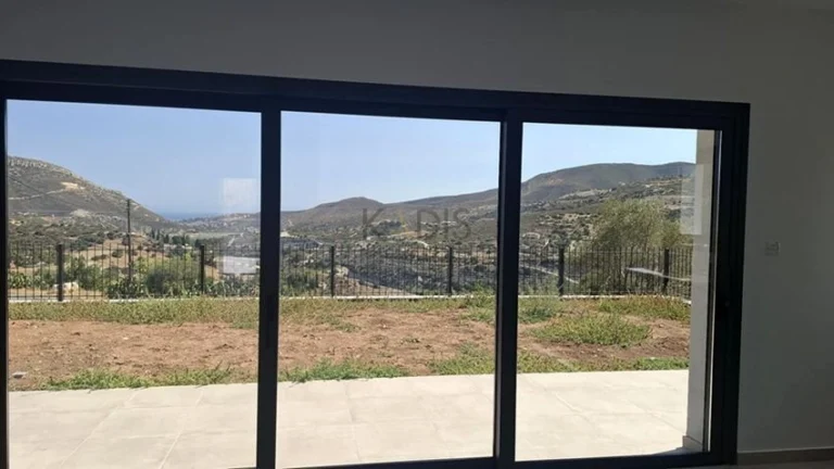 4 Bedroom House for Sale in Akrounta, Limassol District
