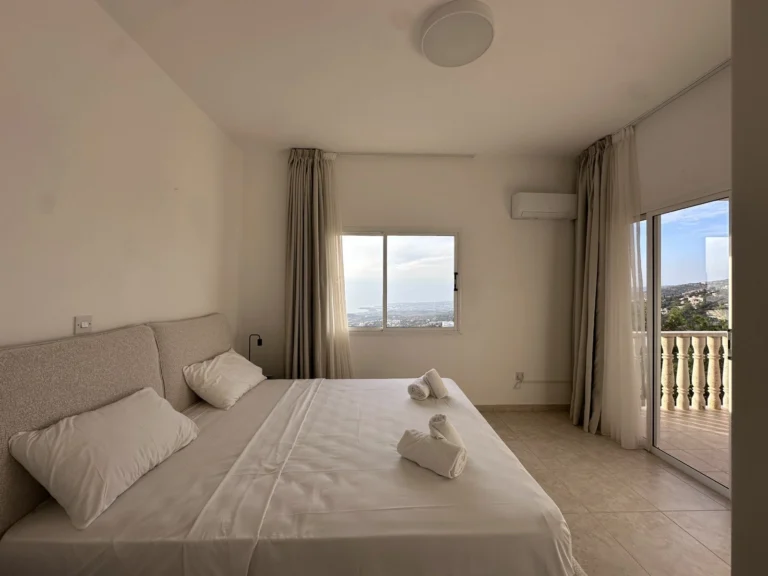 5 Bedroom House for Sale in Tala, Paphos District