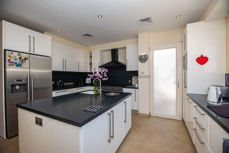5 Bedroom House for Sale in Maroni, Larnaca District