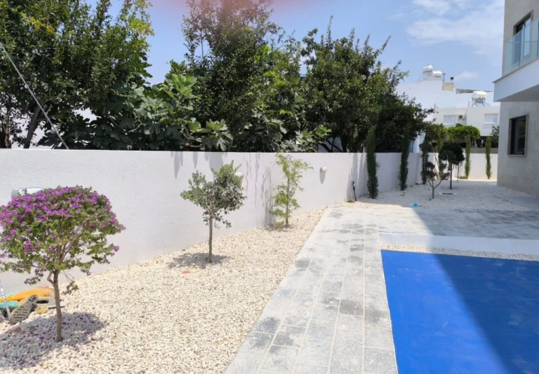 3 Bedroom Apartment for Sale in Paphos – Universal