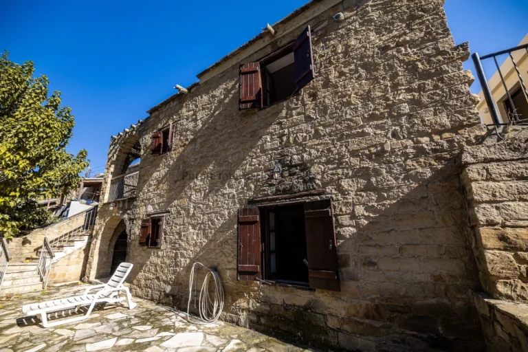 2 Bedroom House for Sale in Tochni, Larnaca District