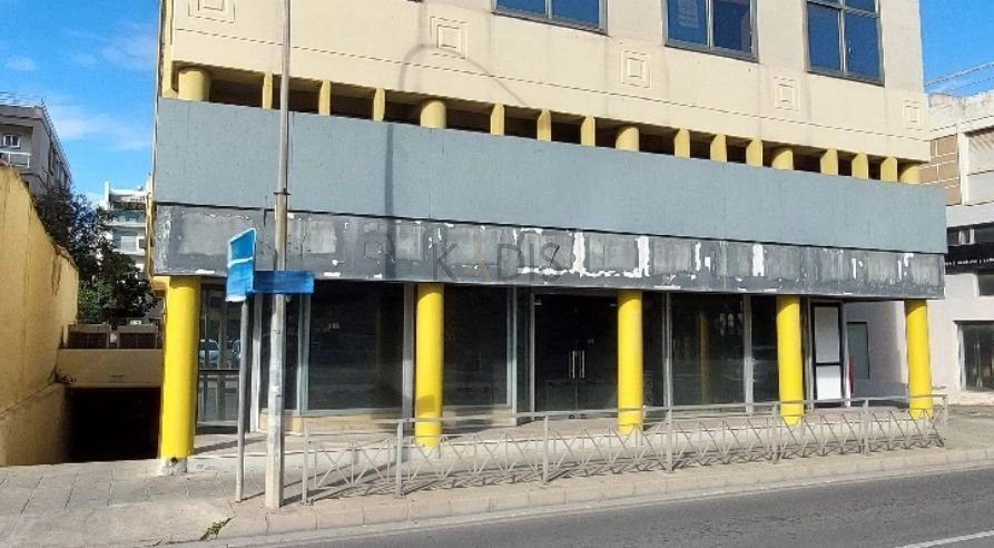 725m² Commercial for Sale in Agioi Omologites, Nicosia District