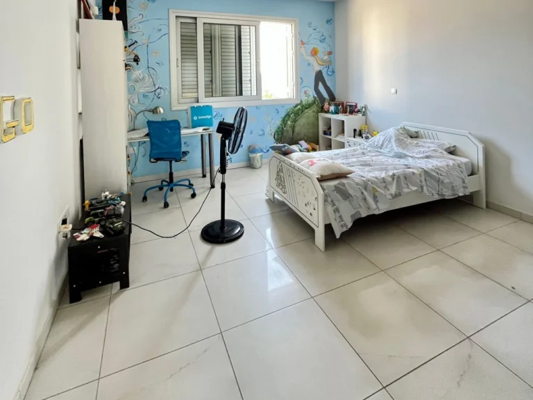 3 Bedroom House for Sale in Strovolos, Nicosia District