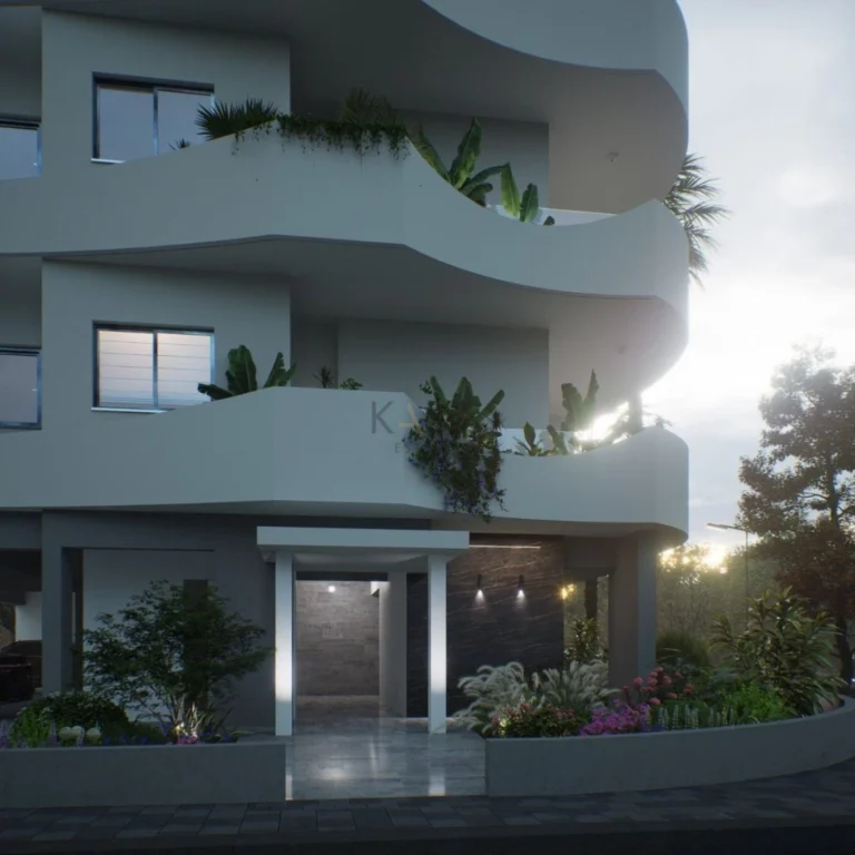 2 Bedroom Apartment for Sale in Agioi Omologites, Nicosia District