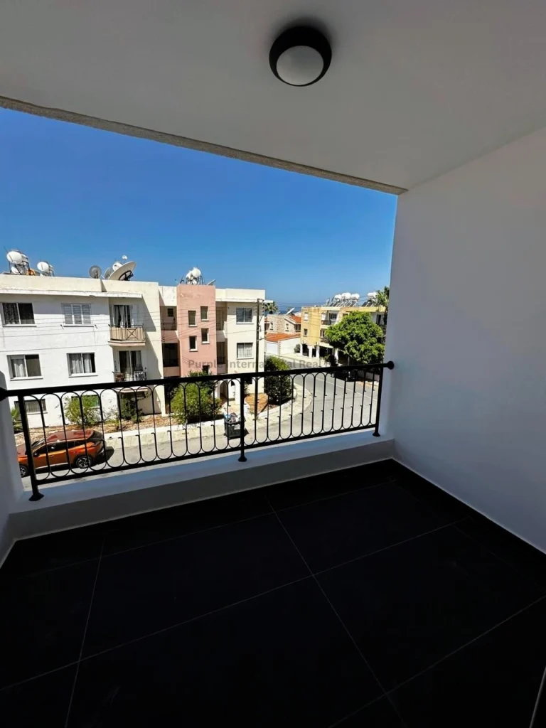 2 Bedroom House for Sale in Kato Paphos