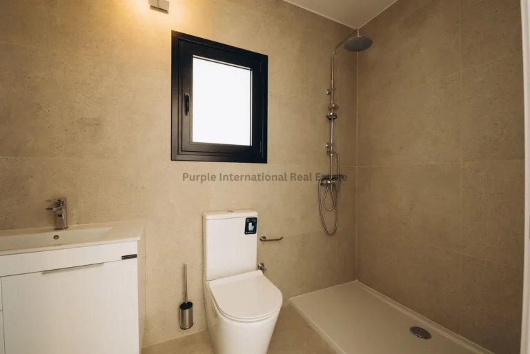 5 Bedroom House for Sale in Agios Tychonas, Limassol District