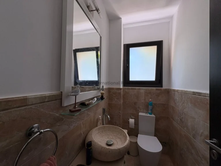 3 Bedroom House for Sale in Peyia, Paphos District