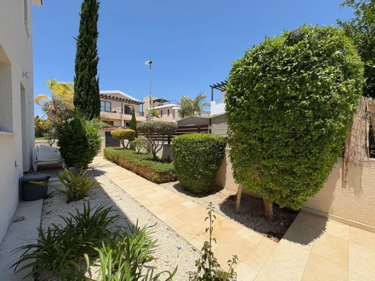 3 Bedroom House for Sale in Peyia, Paphos District